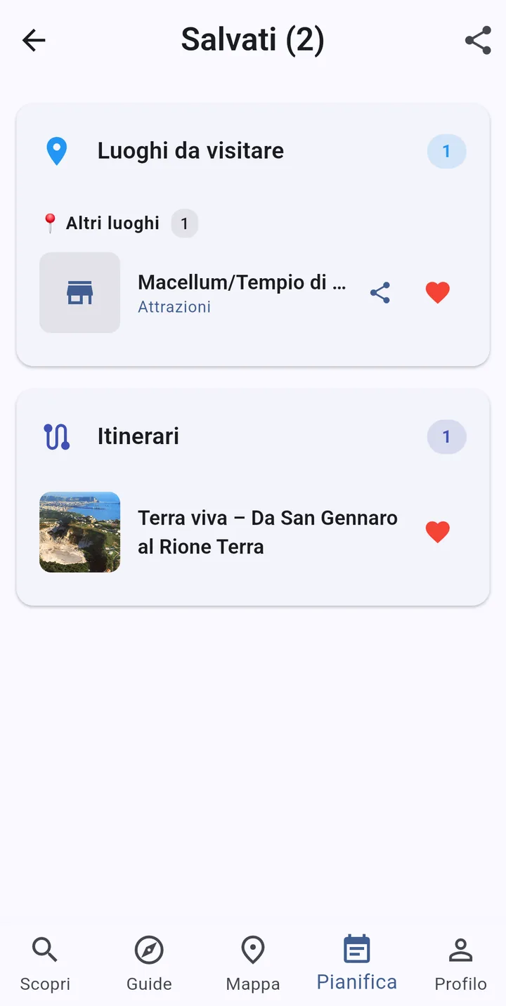 Sezione Pianifica di Local Radar, «Salvati (2)»: tra i luoghi da visitare il Macellum/Tempio di Serapide, tra gli itinerari «Terra viva – Da San Gennaro al Rione Terra», con i pulsanti per condividere e per togliere dai salvati.